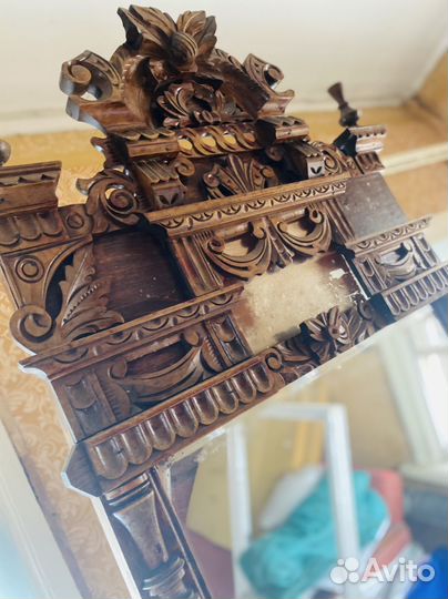 Зеркало настенное старинное