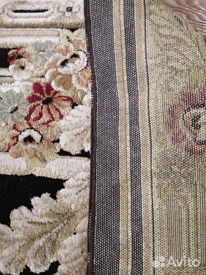 Ковёр производства Бельгия 200 на 290