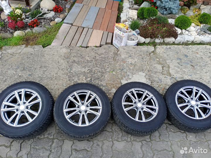 Tigar SUV Ice 215/65 R16 102T