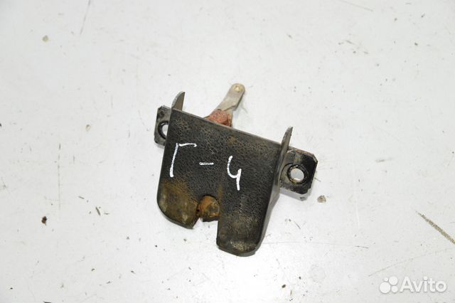 Замок крышки багажника VW Golf 4