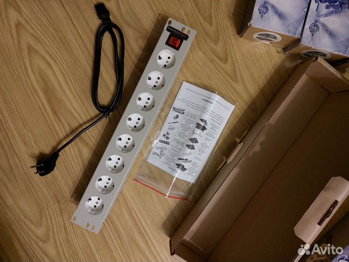 Signapro REC-S564-GY блок силовых розеток