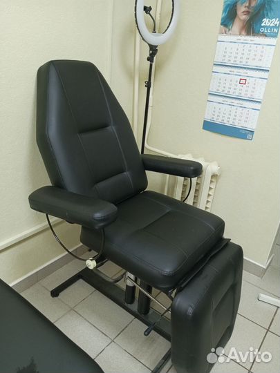 Косметологическое кресло кушетка на гидравлике