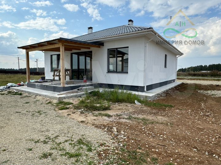 Коттедж 112,9 м² на участке 7,5 сот.