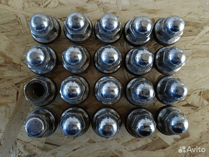 Болты с эксцентриком,гайки на Митсубиси