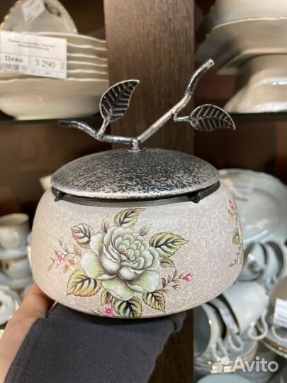 Ваза с крышкой