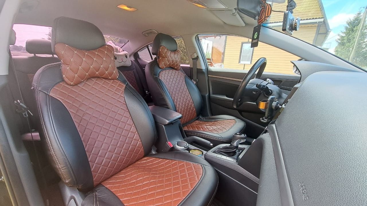 Hyundai Elantra: фото владельца