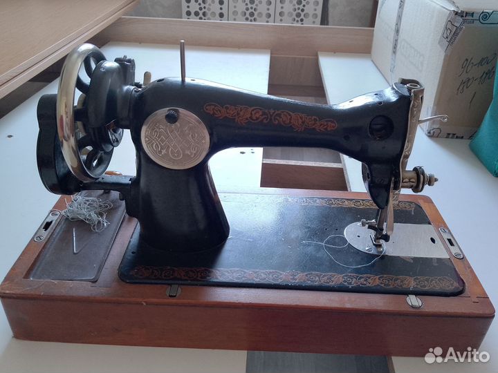 Швейная машинка подольская ручная