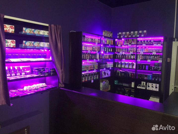 Магазин табачной продукции в оживленном районе