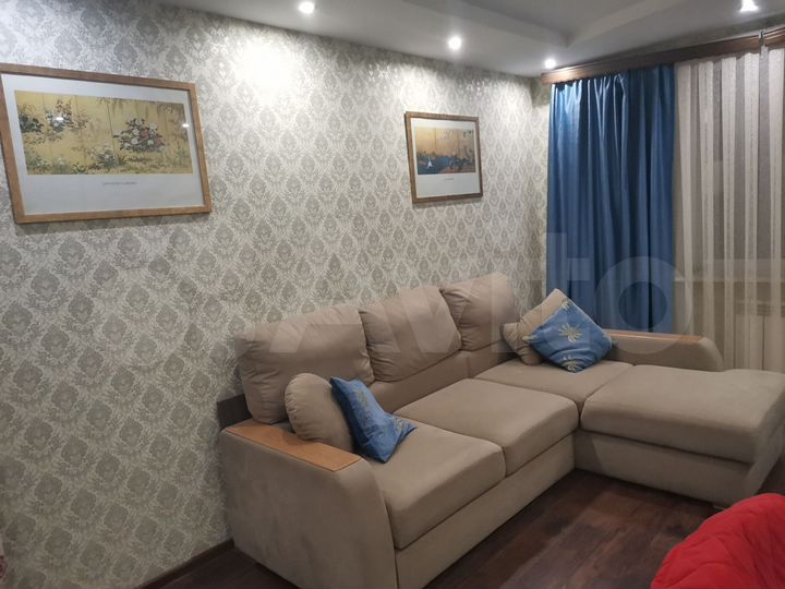 2-к. квартира, 60 м², 1/3 эт.