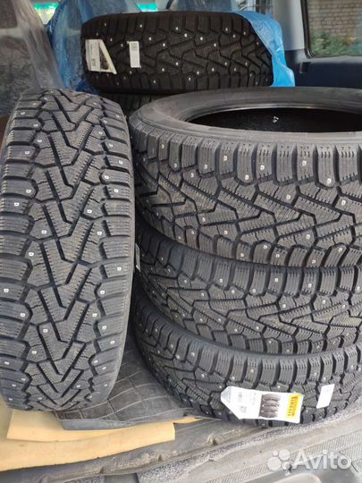 Pirelli Ice Zero 225/60 R18 104T