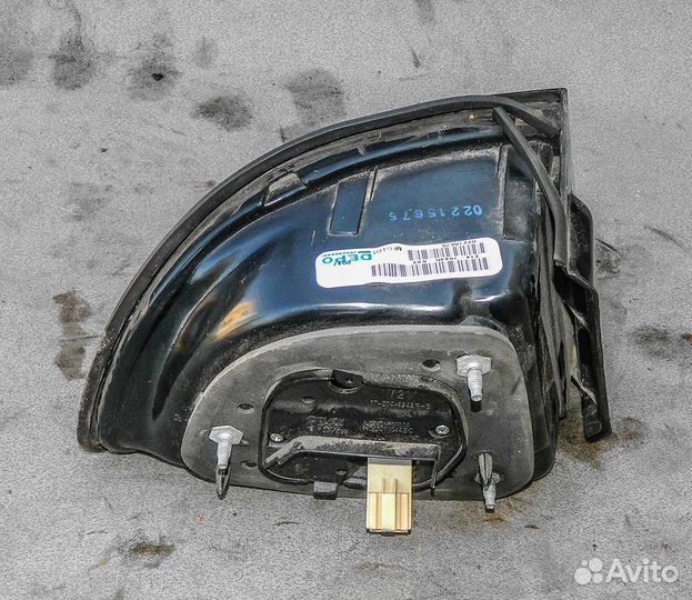 Фонарь правый Mitsubishi Galant 93-96 хетчбек