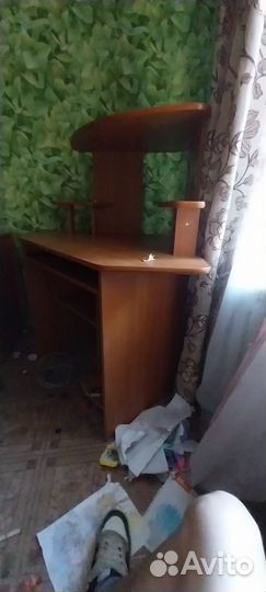 Компьютерный стол