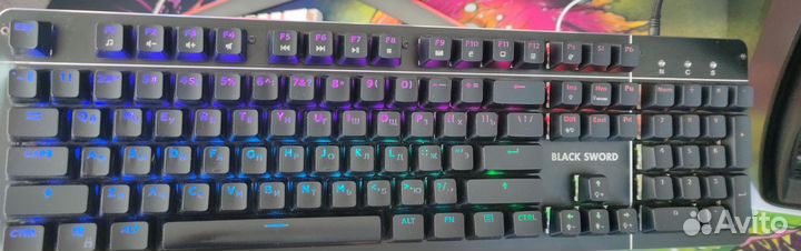 Механическая игровая клавиатура Black Sword RGB