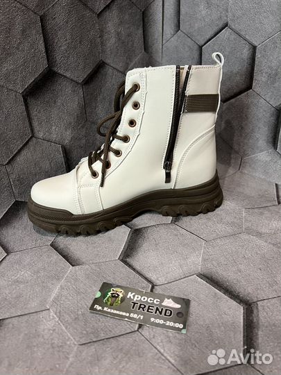 Ботинки женские зимние на замке