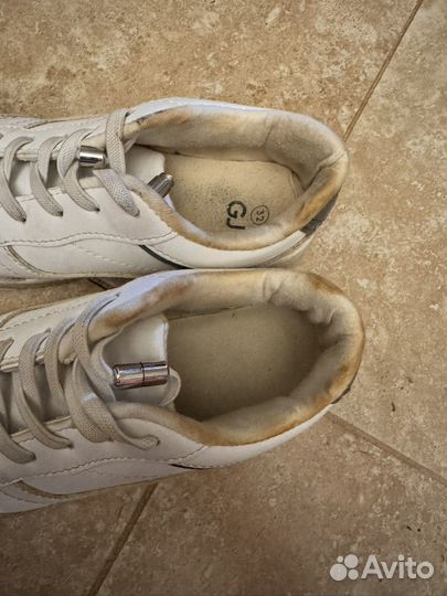 Кроссовки на мальчика 32