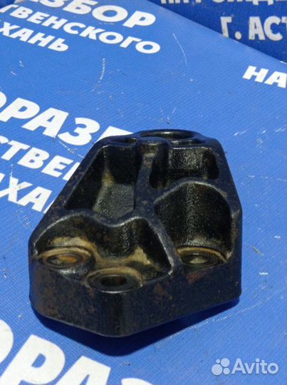 Кронштейн опоры двигателя Hyundai Ix55 внедорожник