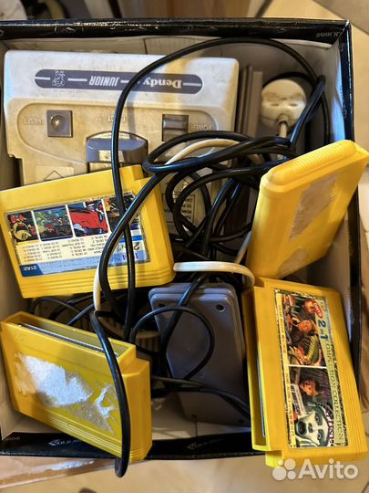 Игра Dendy с картриджами