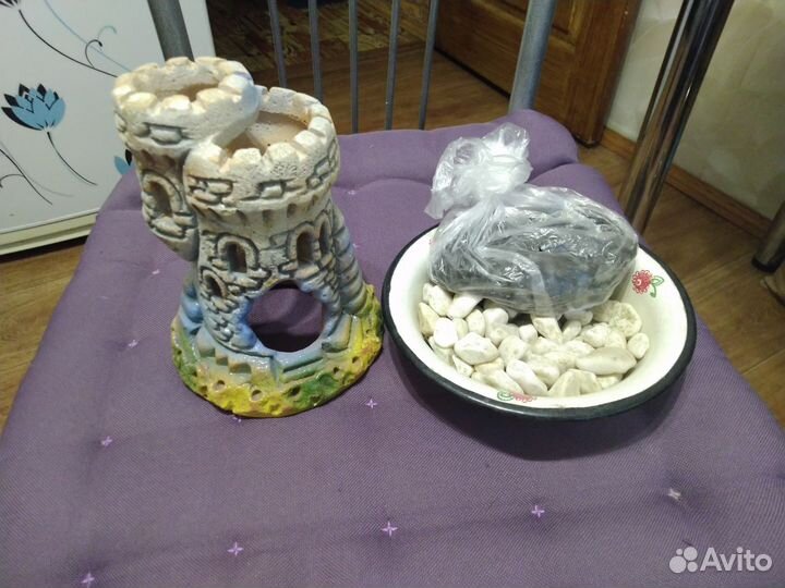 Замок для аквариума