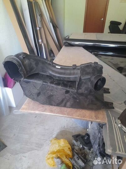 Корпус воздушного фильтра на - Веста - кросс