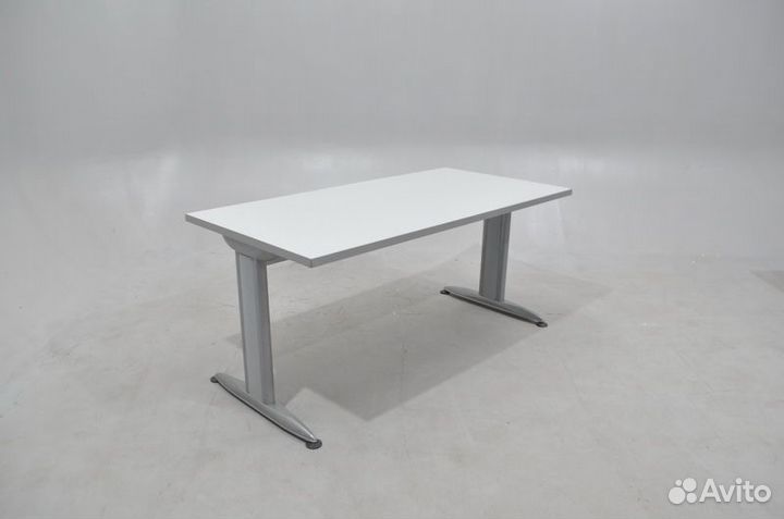 Стол офисный