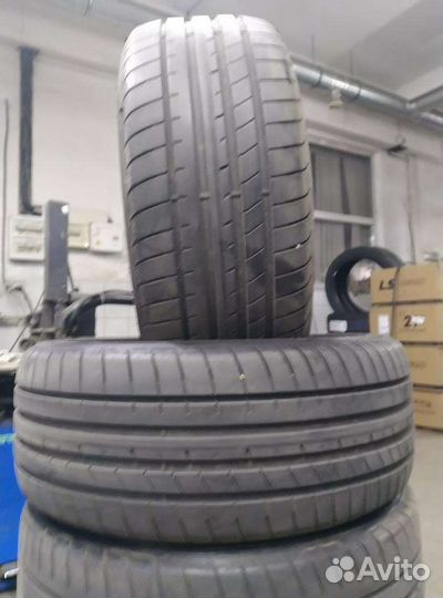 Goodyear Eagle F1 Asymmetric 245/40 R19 и 275/35 R19