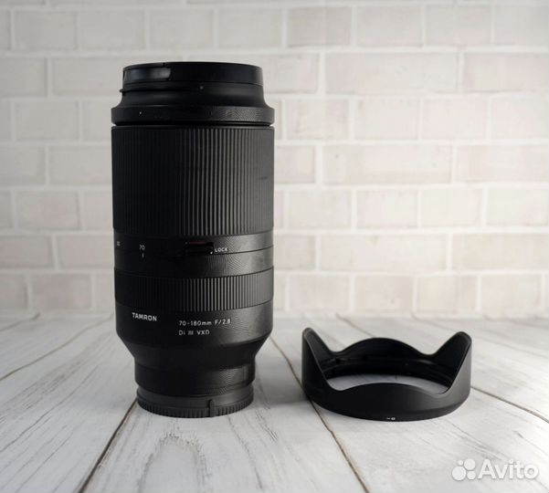 Объектив Tamron 70-180mm Di III VXD f/2.8