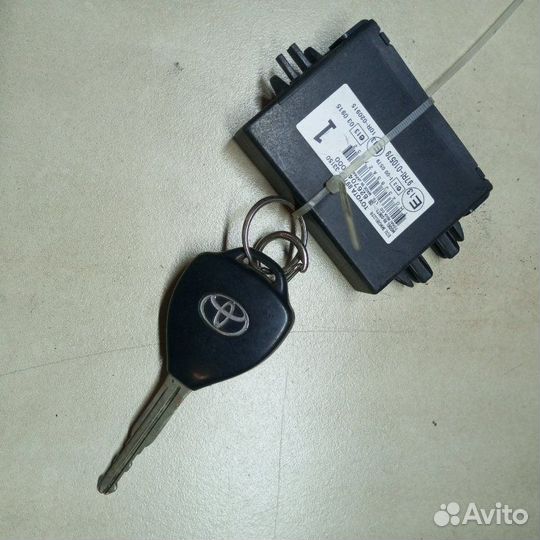 Блок иммобилайзера Toyota Camry V40