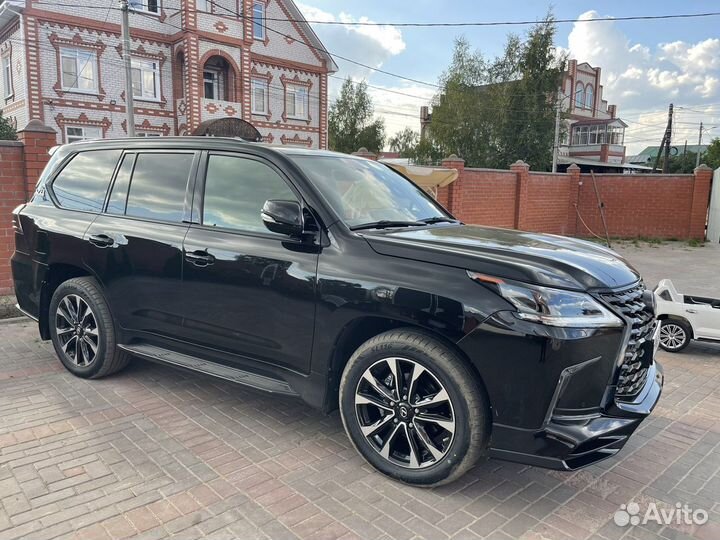 Lexus LX 4.5 AT, 2018, 190 000 км