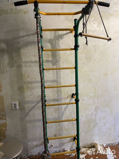 Детская шведская стенка