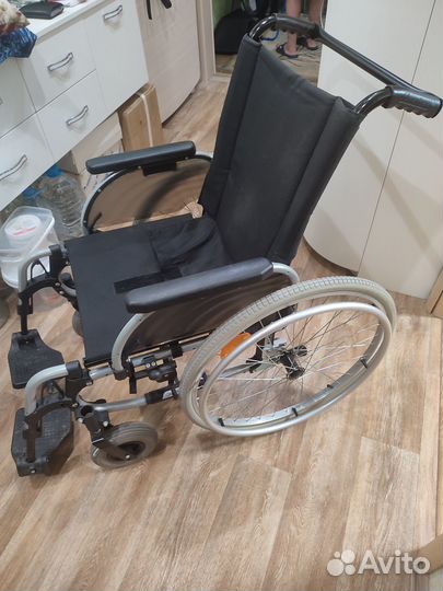 Инвалидная коляска складная бу