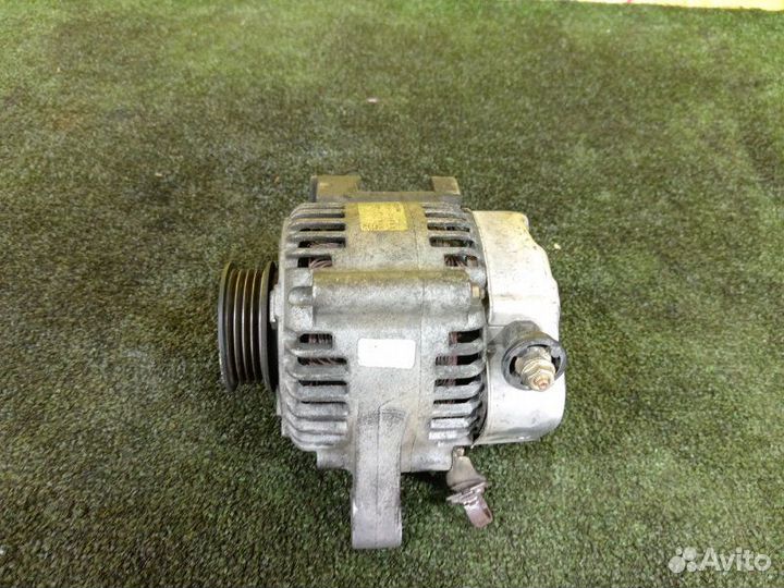 Генератор Toyota Platz SCP11-0074273 1SZ-FE 2004