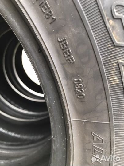 Goodyear Wrangler HP All Weather 235/65 R17 104V