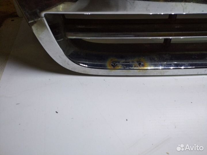 Решетка радиатора ford Explorer 4 2006-2010 U251