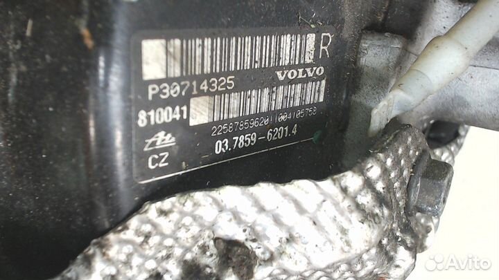 Цилиндр тормозной главный Volvo XC90, 2004