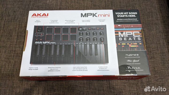 Midi-клавиатура akai PRO MPK Mini MK3
