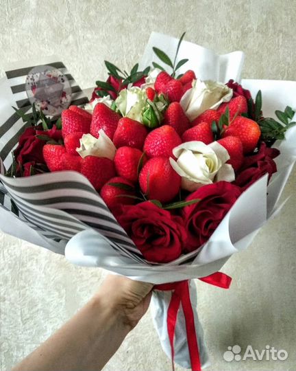 Шикарные ягодные букеты