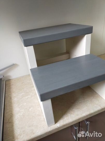 Лестница - ступенька