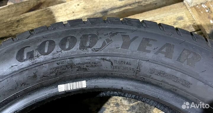 Goodyear Vector 4Seasons Gen-3 SUV 235/55 R18