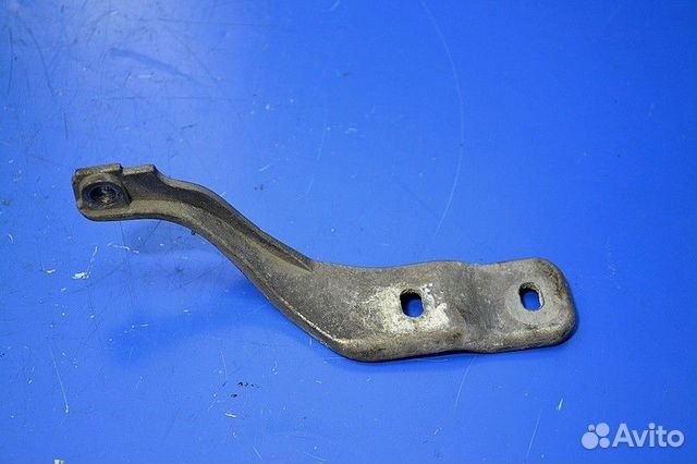 Кронштейн крепления фары, правой mercedes-benz Act