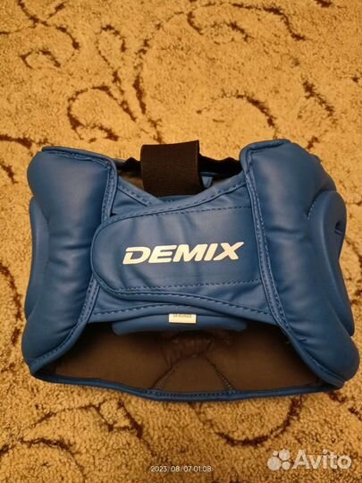 Боксерские перчатки и шлем детские