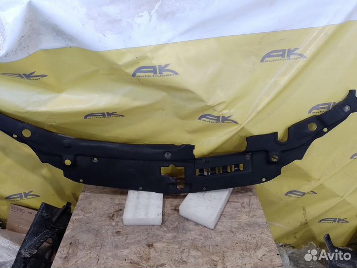 Накладка замка капота Toyota Camry V50 оригинал