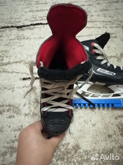 Продам, хоккейные коньки детские