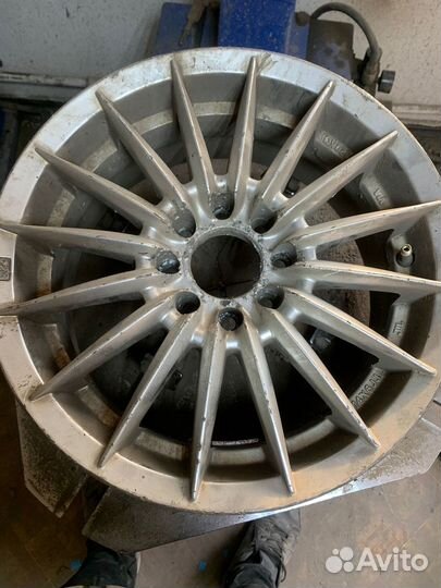 Продаю литые диски радиус 14