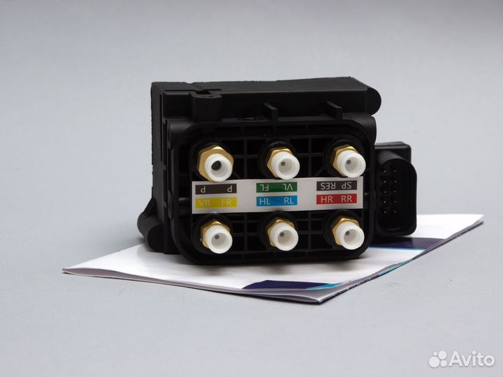 Блок клапанов для Mercedes S-class W221