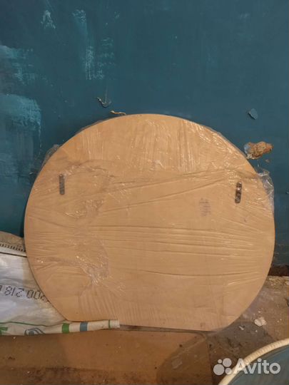 Зеркало на мебельном щите