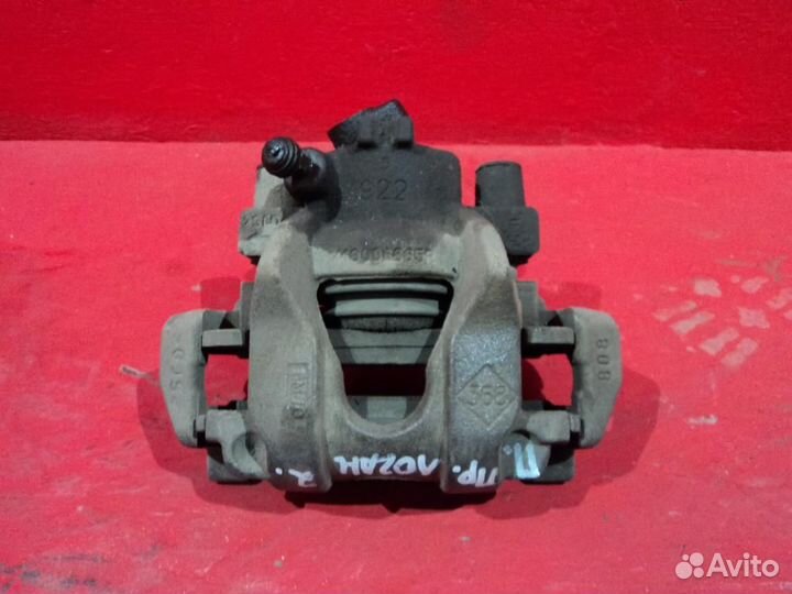 Суппорт передний правый Рено Логан 2 2015