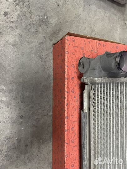 Радиатор охлаждения LADA granta АКПП