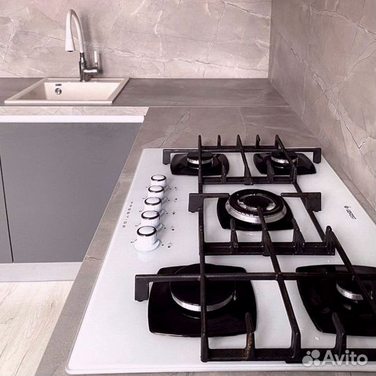 Кухонный гарнитур угловой современный