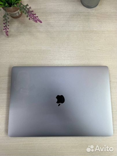 Macbook Pro 16 i9/32/1tb A2141