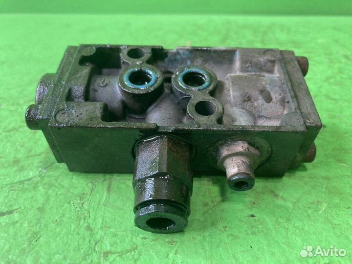 Управляющий клапан 5/2 ходовой RVI premium